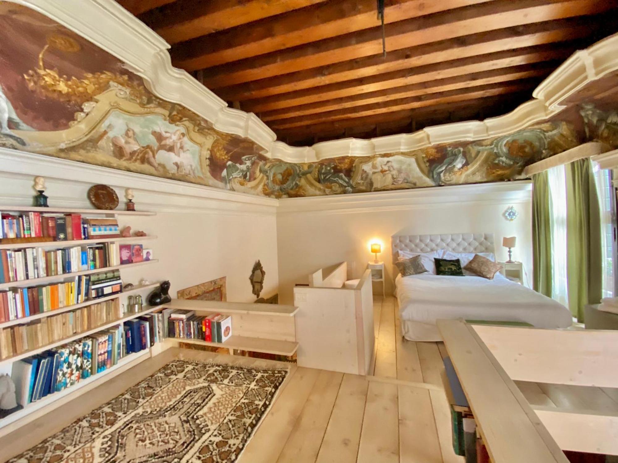 Venice Palace Luxury Suites Exteriör bild